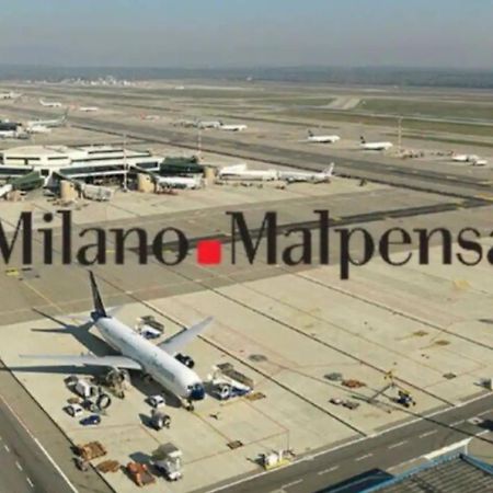 Apartmán 10' Da Malpensa & 1' Dalla Stazione TreniShuttle Somma Lombardo Exteriér fotografie