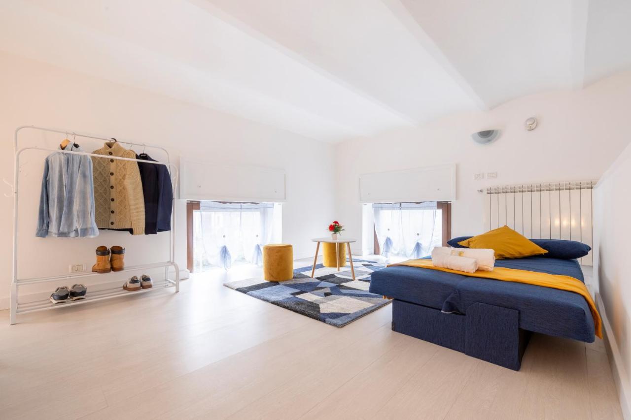 Apartmán 10' Da Malpensa & 1' Dalla Stazione TreniShuttle Somma Lombardo Exteriér fotografie