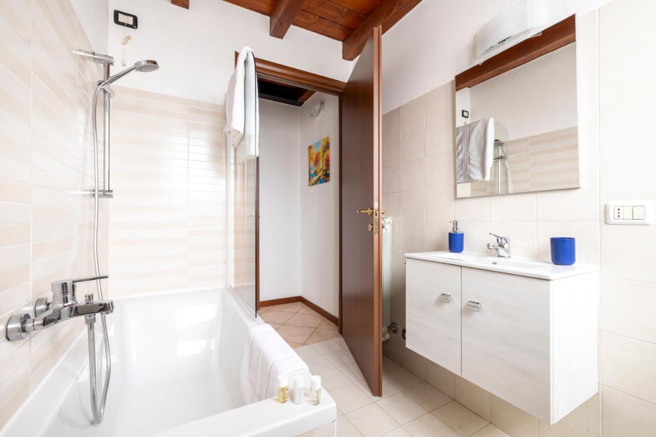 Apartmán 10' Da Malpensa & 1' Dalla Stazione TreniShuttle Somma Lombardo Exteriér fotografie